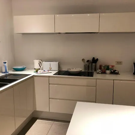 Cosy Comfort Modern Couple Privacy Walking Distance Center Kitchen Terrace Garden *
