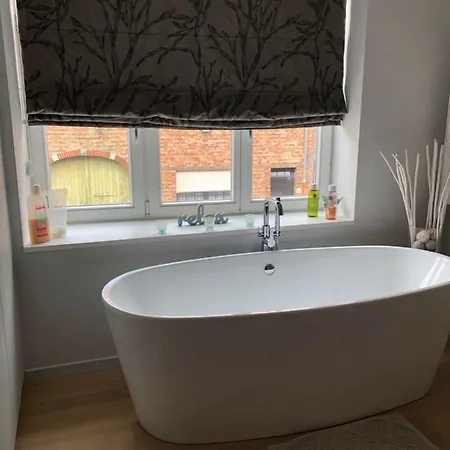 Cosy Comfort Modern Couple Privacy Walking Distance Center Kitchen Terrace Garden * Bruges